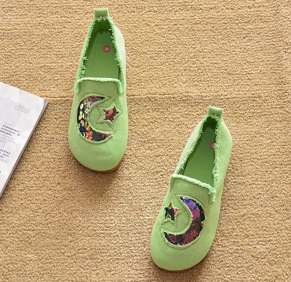 レディーススリッポン 花柄刺繍デニム風切りっぱなし加工レディーススリッポン
