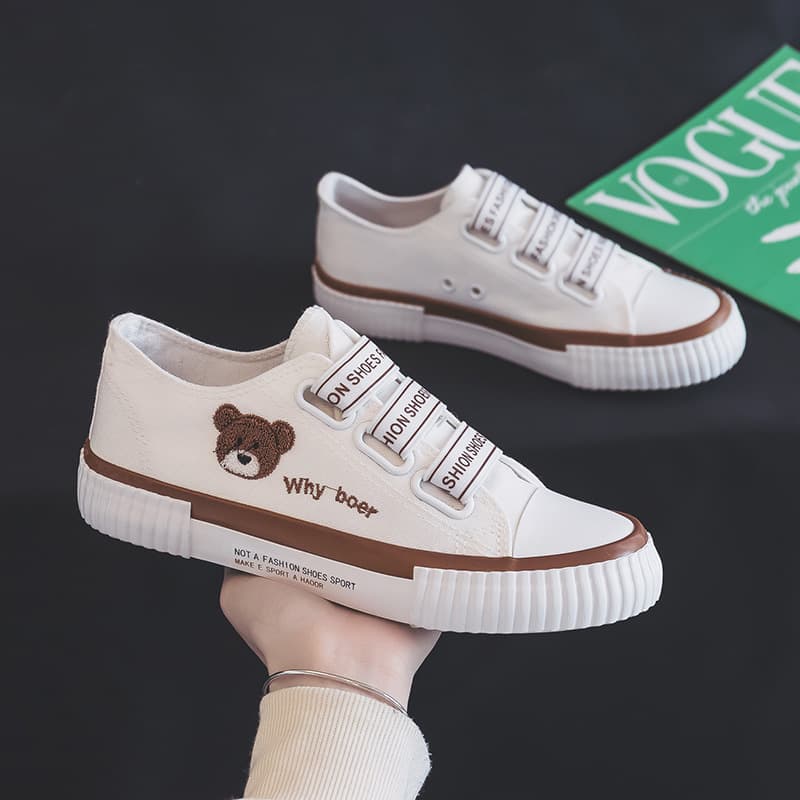 レディーススリッポン くま刺繍入りファスナー式スリッポン