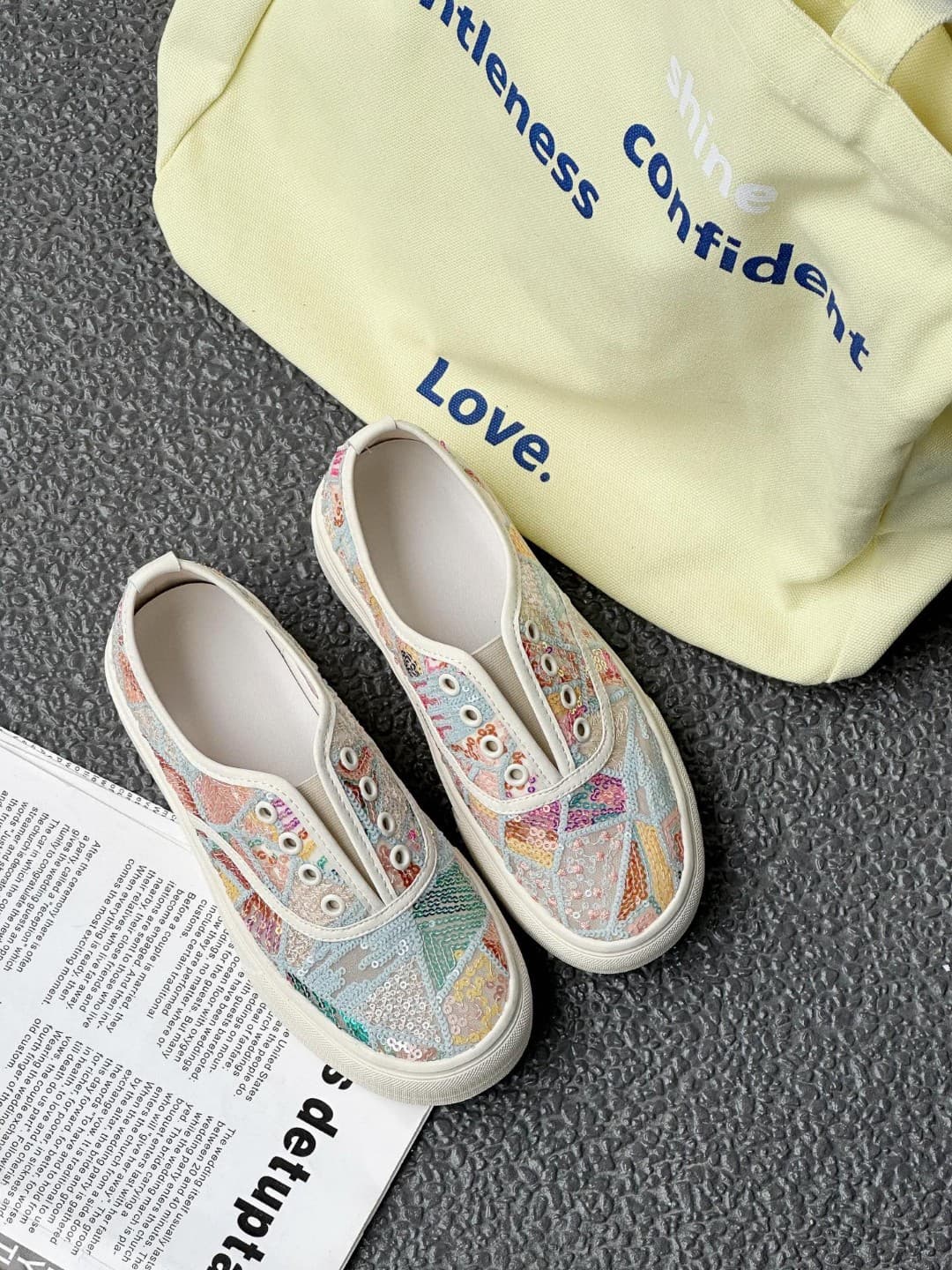 レディーススリッポン レディース刺繍スリッポン厚底キラキラ