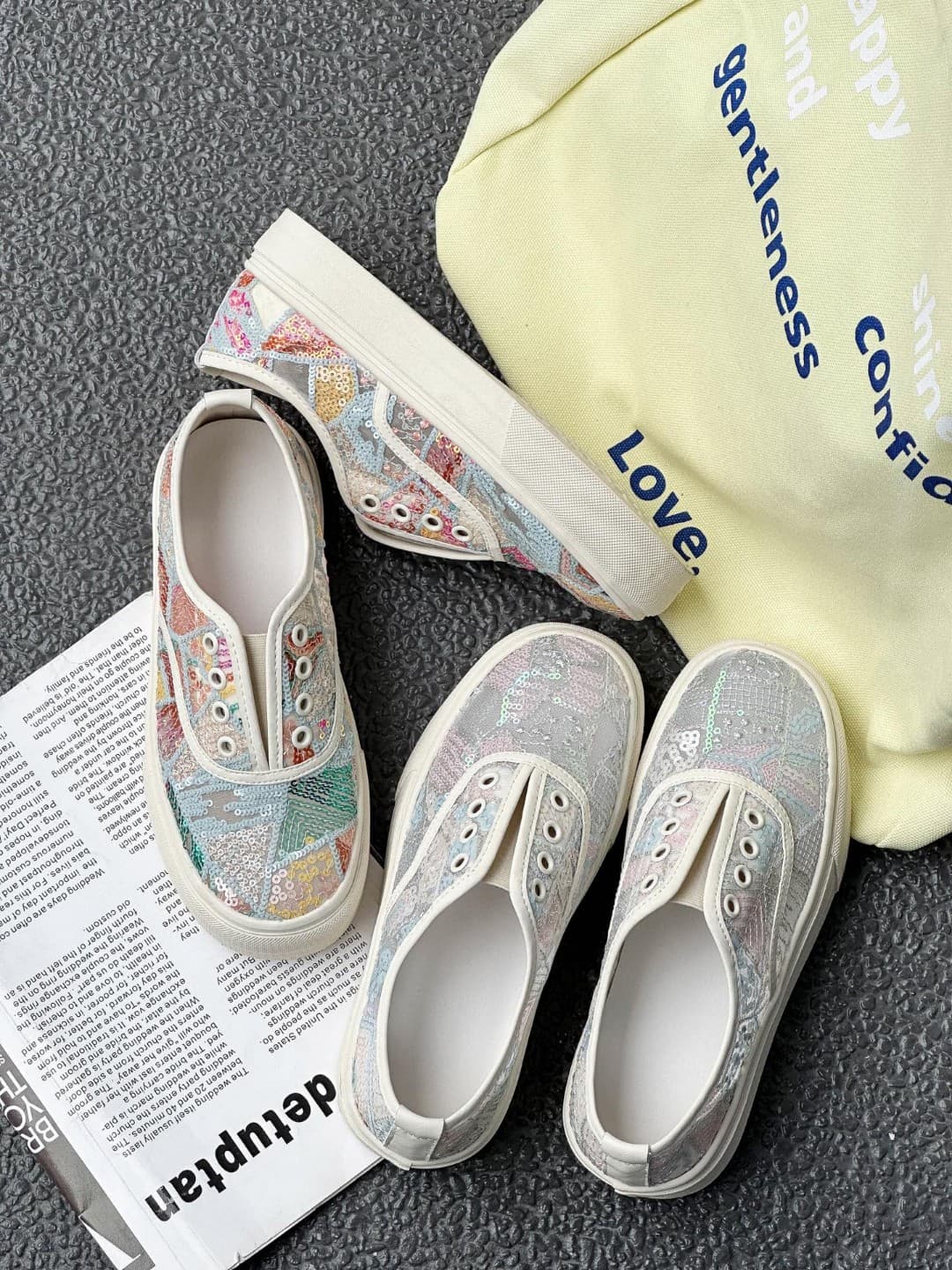 レディーススリッポン レディース刺繍スリッポン厚底キラキラ